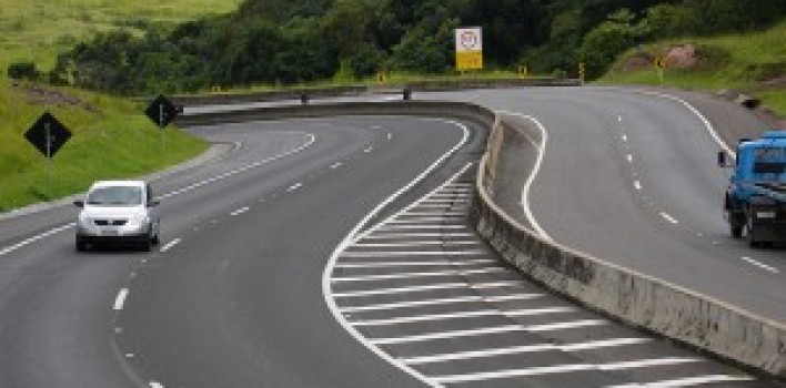 Rodovias movimentadas exigem cuidado no feriado da Independência