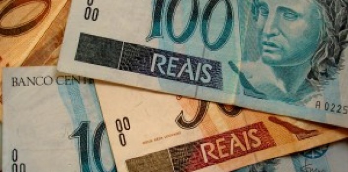 Fazenda notifica proprietários de 305 mil veículos final de placa 8 com débitos de IPVA