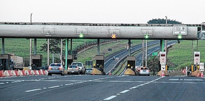 Motoristas conseguem na Justiça direito de não pagar pedágio entre SP e PR