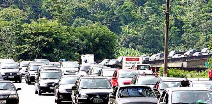 No feriadão, estradas paulistas recebem mais de 1,3 milhão de veículos