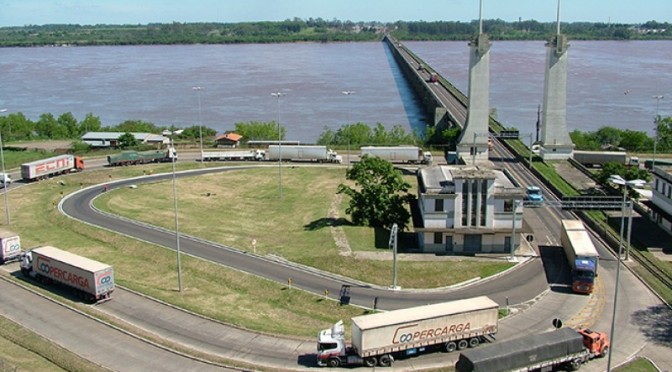 Brasil pede à Argentina revisão de US$ 12 mi em multas de transportadores