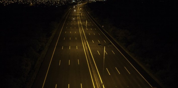 Rodovias federais poderão ter iluminação. A dúvida é quem vai pagar a conta