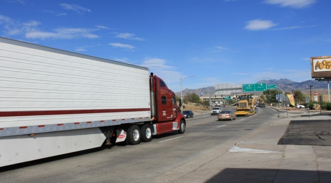 Excesso de carga nos caminhões pode prejudicar a qualidade e segurança das estradas