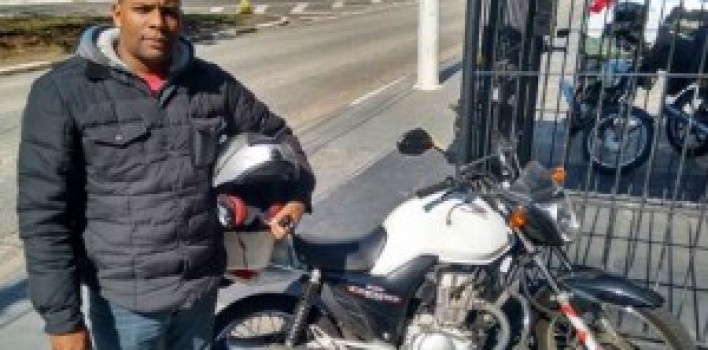 De carona: Ícones da praticidade, motoboys somam mais de 2 milhões no país