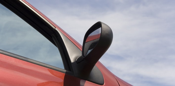 Carros poderão ter trava antiesmagamento obrigatória em vidros elétricos
