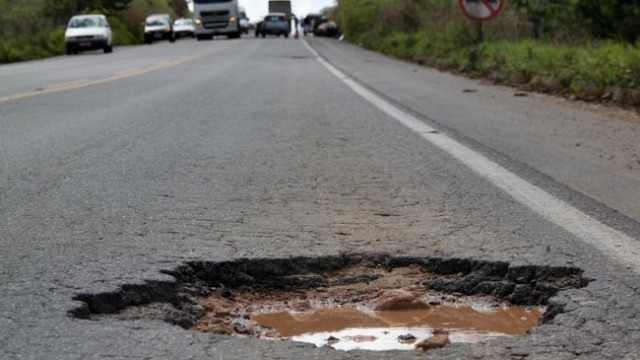 Situação das rodovias do país piora e 58,2% estão com problemas, diz CNT