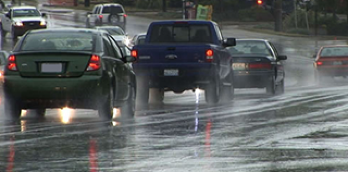 Temporada de chuvas exige cuidado redobrado de motoristas