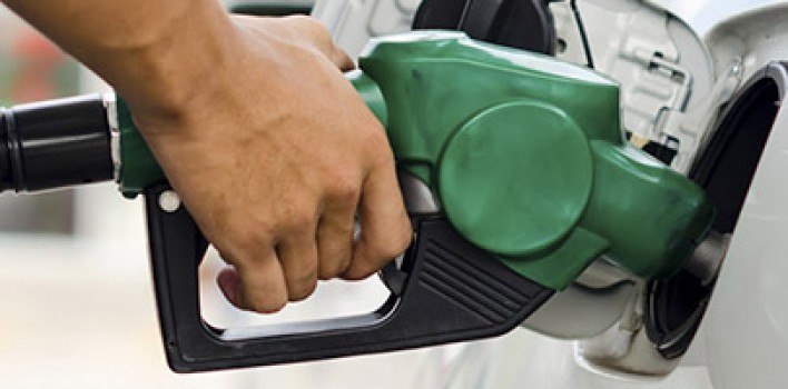 Gasolina ou etanol? Para veículos flex misturar ambos não faz diferença