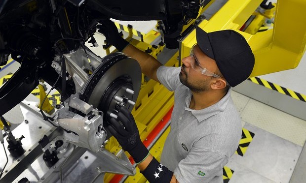 Produção de veículos no Brasil cai 15,1% em outubro, diz Anfavea