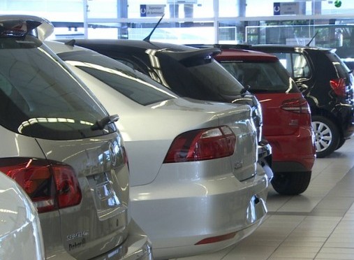 Venda de veículos cai 8,74% em novembro, diz Fenabrave