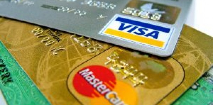 Motoristas estrangeiros poderão pagar multas com cartão de crédito