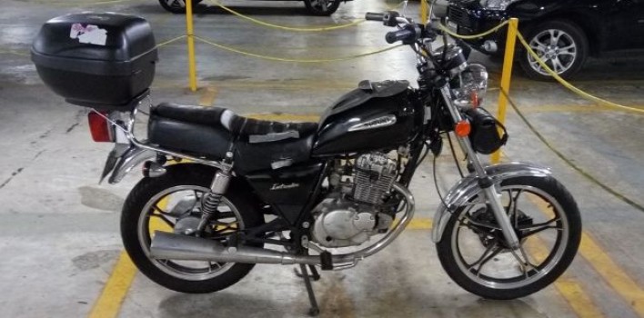 Denatran quer proibir motos de usar baú