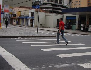 Fiscalização de pedestres e ciclistas é suspensa pelo Contran