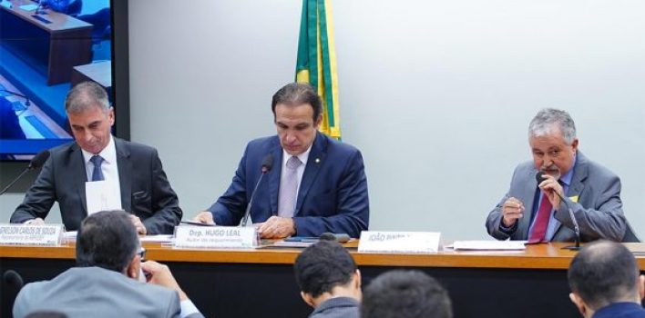 Mudança na formação de condutores deve ser precedida de debate, defende deputado