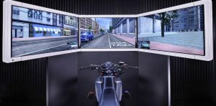 Mais novidades: novo processo de formação de condutores poderá ter simulador para motos