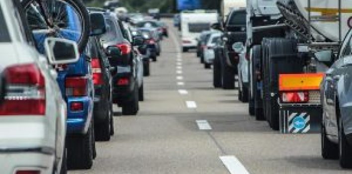 Pegou congestionamento? Mantenha a calma e a segurança