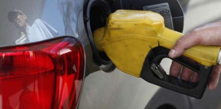 Petrobrás reduzirá preços de diesel e gasolina nas refinarias a partir de quarta-feira