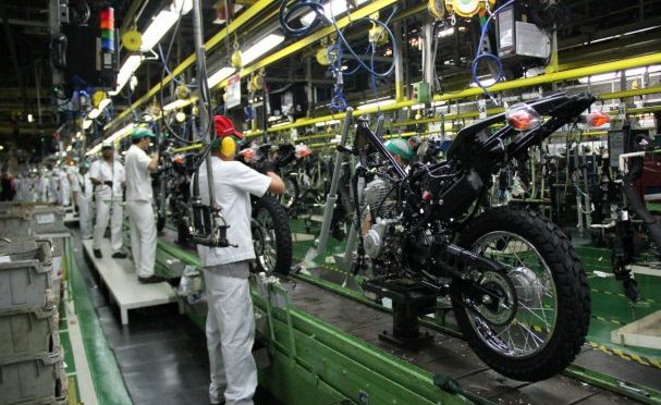 Produção de motos cresce e pode fechar o ano com 1 milhão de unidades