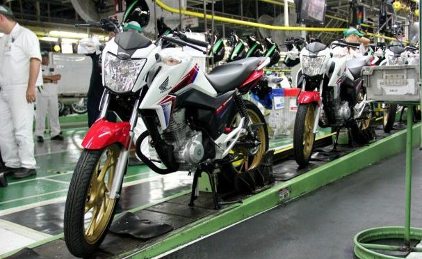 Produção e venda de motos no Brasil caem em 2017