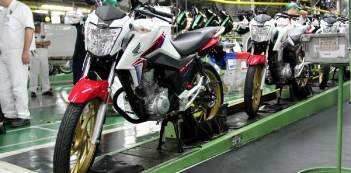 Produção e venda de motos no Brasil caem em 2017