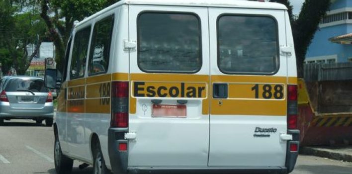 Projeto isenta vans escolares de taxas de serviço metrológico em razão da pandemia