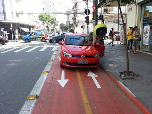 Projeto prevê que qualquer pessoa possa registrar infrações de trânsito