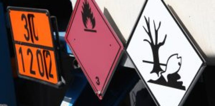 Transporte de Produtos Perigosos: você sabe ler o painel de segurança e os rótulos de risco?