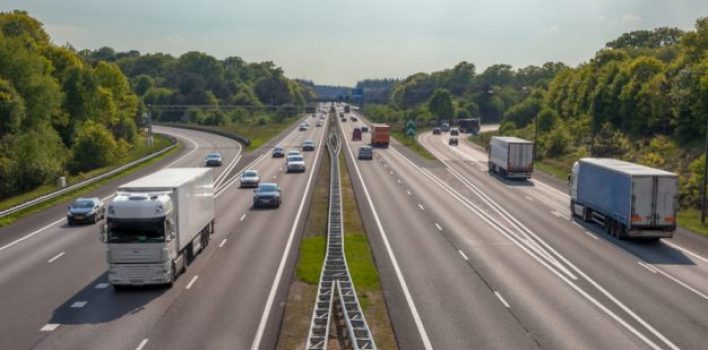 Como se determina a velocidade máxima nas rodovias? Veja aqui!