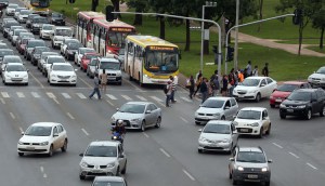 Frota de veículos registrada no Estado aumenta 161% em 20 anos