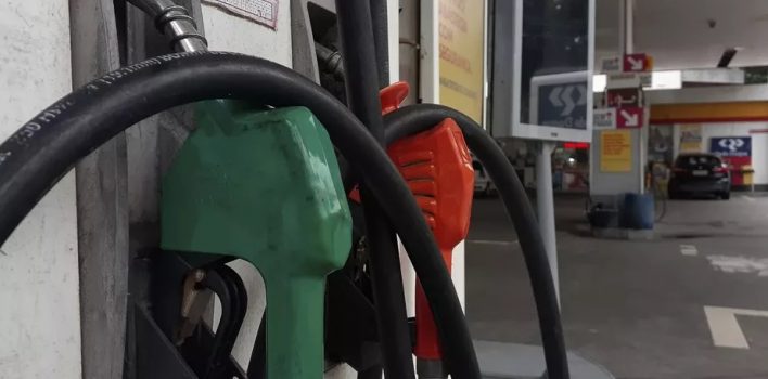 Preço do litro da gasolina cai mais de 20% em um mês; etanol e diesel também registram queda