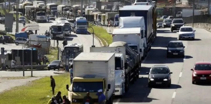 Exame toxicológico: quem perdeu prazo têm 30 dias para regularizar situação e não ser multado