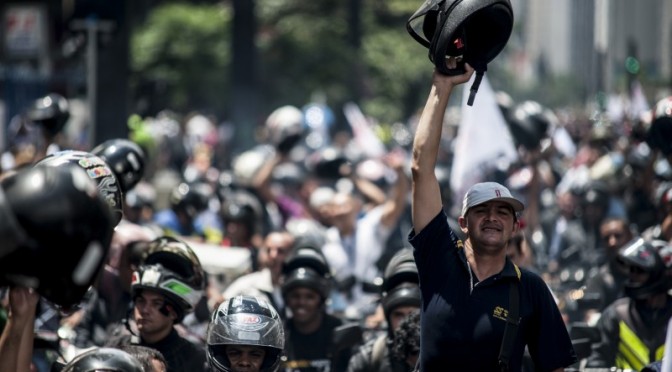 Frota nacional de motocicletas quadriplicou em 15 anos