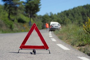 Foi curtir as férias e sofreu um acidente na rodovia? Saiba o que fazer