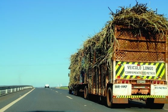 Transporte de Cargas – Derramar ou lançar na via