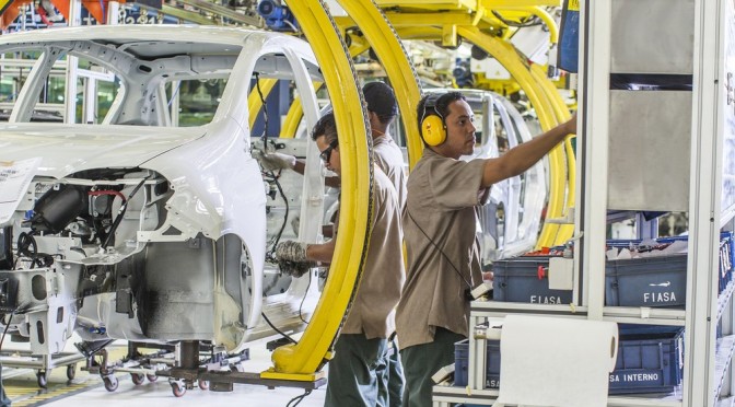 Venda de veículos cai 3,6% em abril, aponta Fenabrave