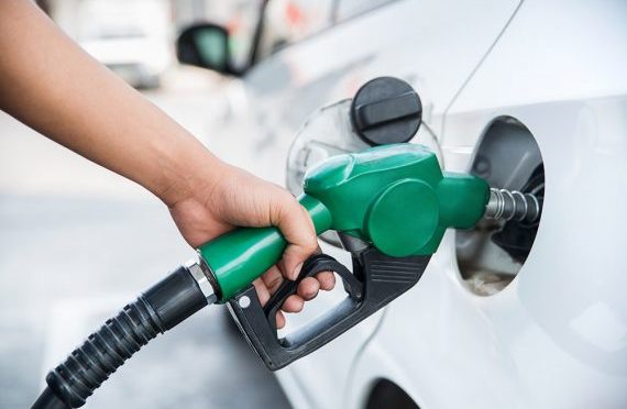 Atenção ao abastecimento do veículo para não ficar pelo caminho no feriado