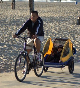 Cadeirinha para bike: conheça os modelos e saiba qual é o melhor para você