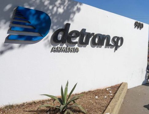 Detran/SP amplia capacidade da sala de aula teórica nos CFCs para 50%