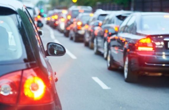 Dirige em engarrafamentos? Veja 8 itens que exigem atenção