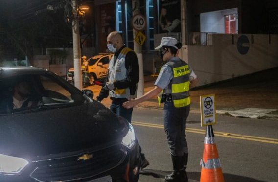 Infrações por presença de álcool no sangue aumentam 13% em São Paulo