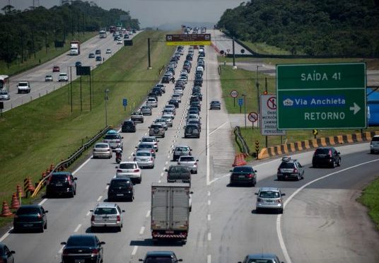 5 itens do seu carro que merecem atenção antes de pegar a estrada no feriado