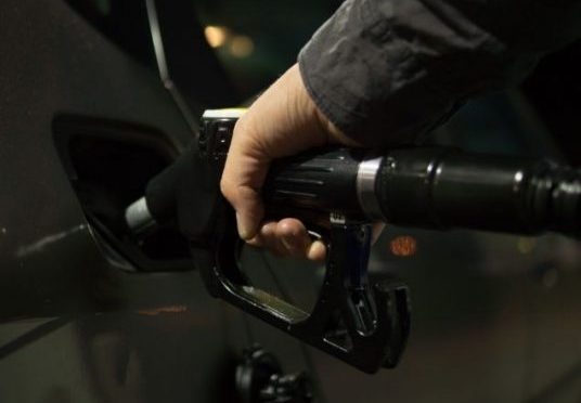 Preço da gasolina e do etanol subiu mais de 50% em 5 anos