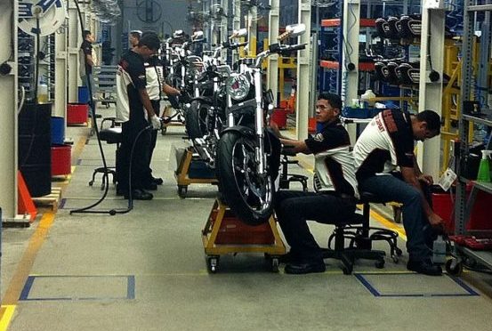 Produção de motos cresce 37,3% em abril, diz Abraciclo