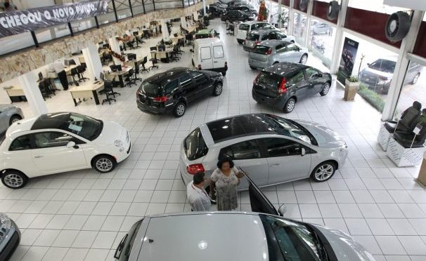 Venda de veículos sobe 15,7% em fevereiro, diz Fenabrave