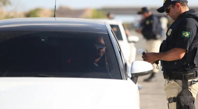 Suspensão direta da CNH: adianta multar e não suspender a habilitação?
