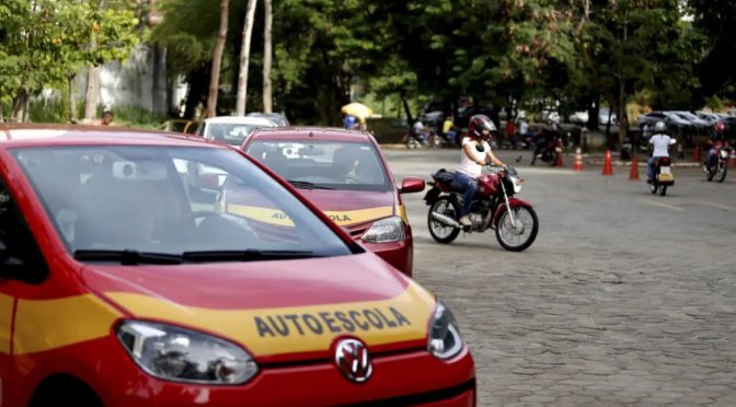 Dia do Instrutor de Trânsito: o profissional que é a base para um trânsito mais seguro